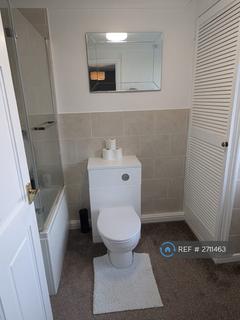 1 bedroom detached house to rent, Bishops Lane, Warfield, Bracknell, RG42