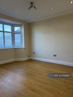 3 bedroom terraced house to rent, Burleigh Road, Uxbridge, UB10