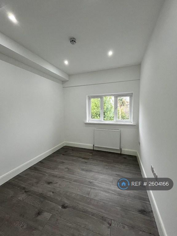 Room4-Ensuite