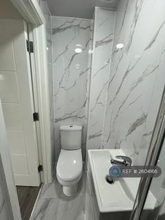 undefined, Heathcroft Avenue, Sunbury-On-Thames, TW16