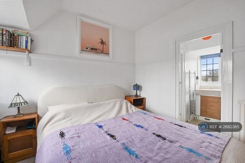 1 bedroom flat to rent, Waterlow Court, London, NW11