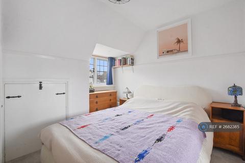 1 bedroom flat to rent, Waterlow Court, London, NW11