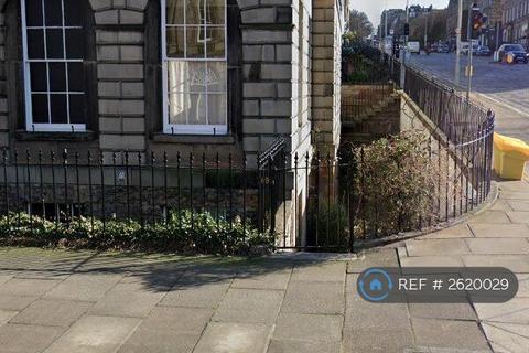 2 bedroom flat to rent, Stockbridge, Edinburgh, EH3
