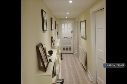 2 bedroom flat to rent, Stockbridge, Edinburgh, EH3