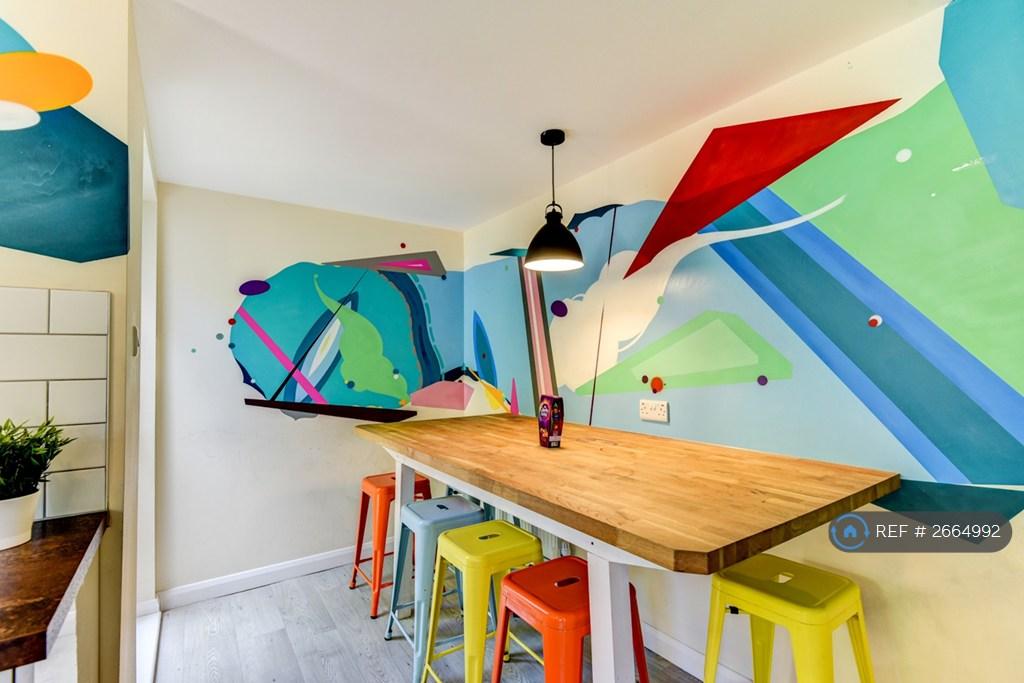 Kitchen / Dining