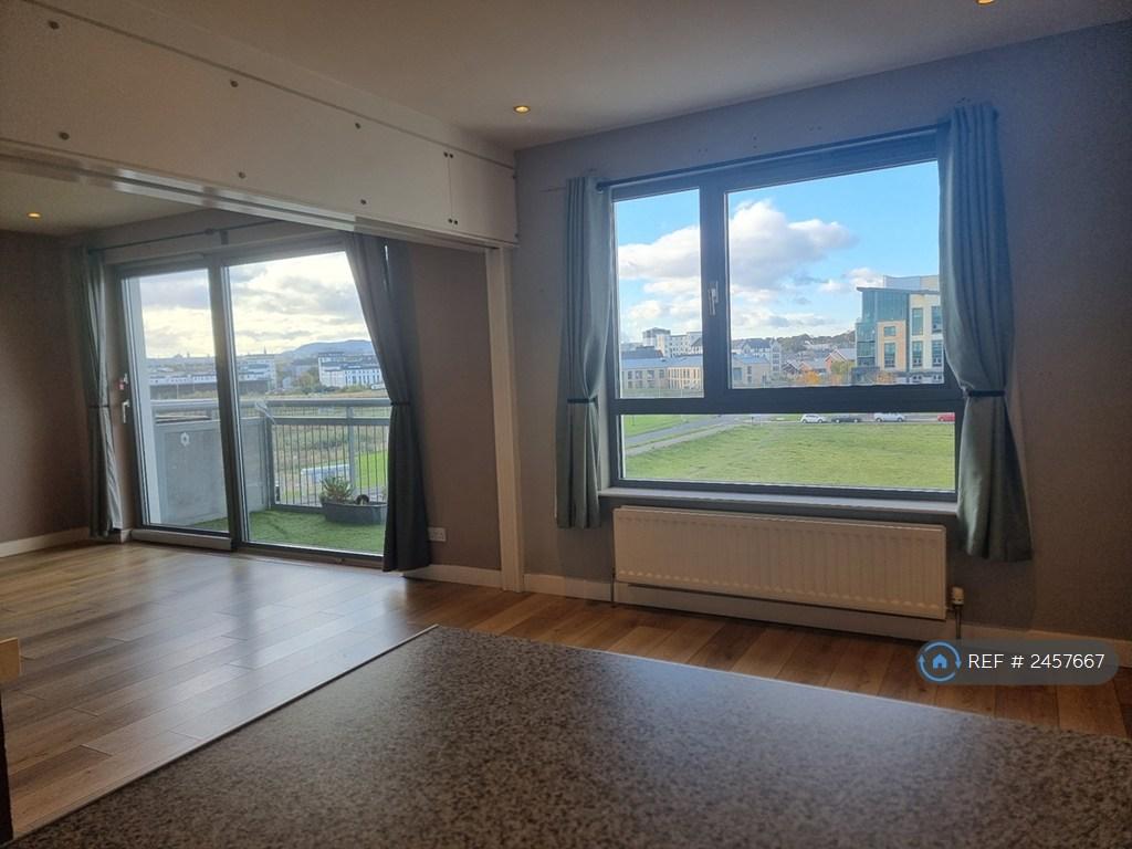 Lounge / Dining Room