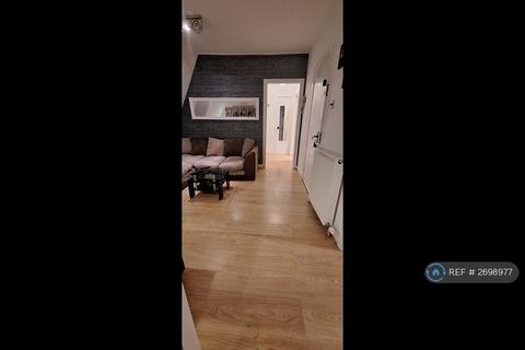 2 bedroom flat to rent, Hutcheon Street, Aberdeen, AB25