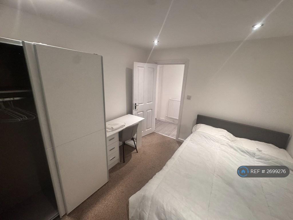 2nd Bedroom