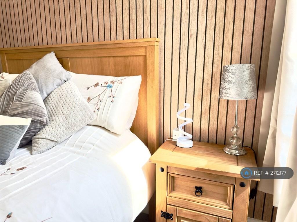 Room 4