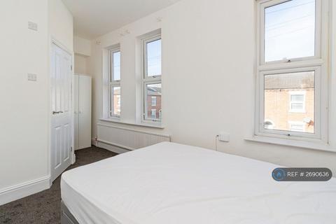 1 bedroom in a house share to rent, Marston Road, Stafford, ST16