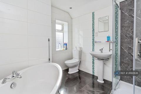 1 bedroom in a house share to rent, Marston Road, Stafford, ST16