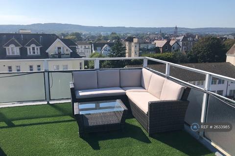 2 bedroom penthouse to rent, Park Lodge, Eastbourne, BN21