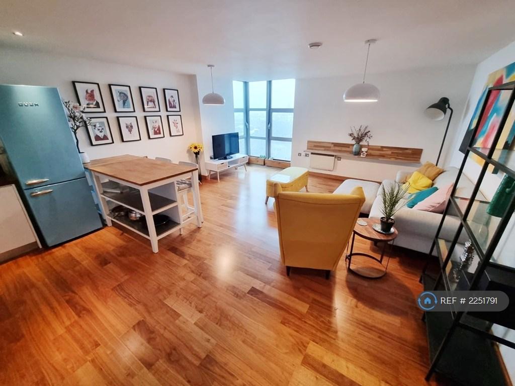 Living Room/Kitchen