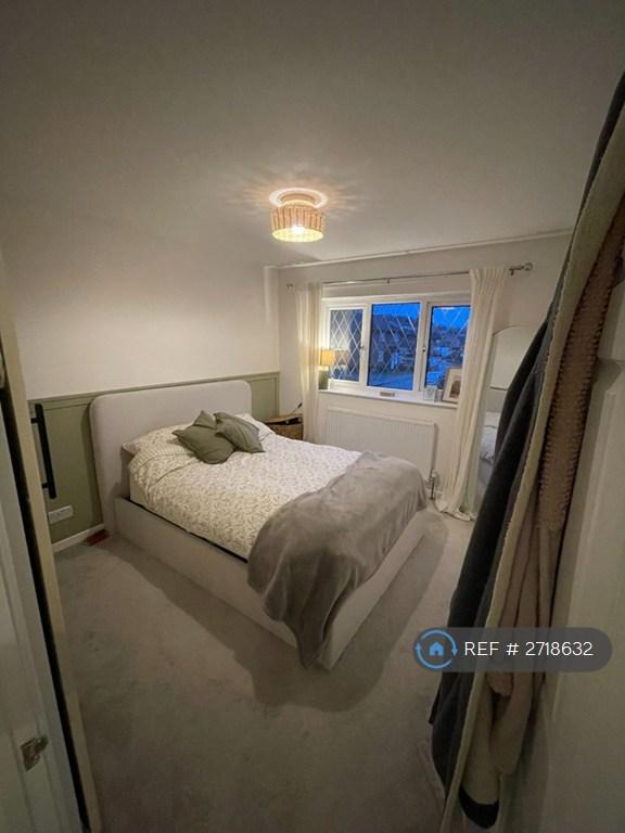 Main Bedroom (1)