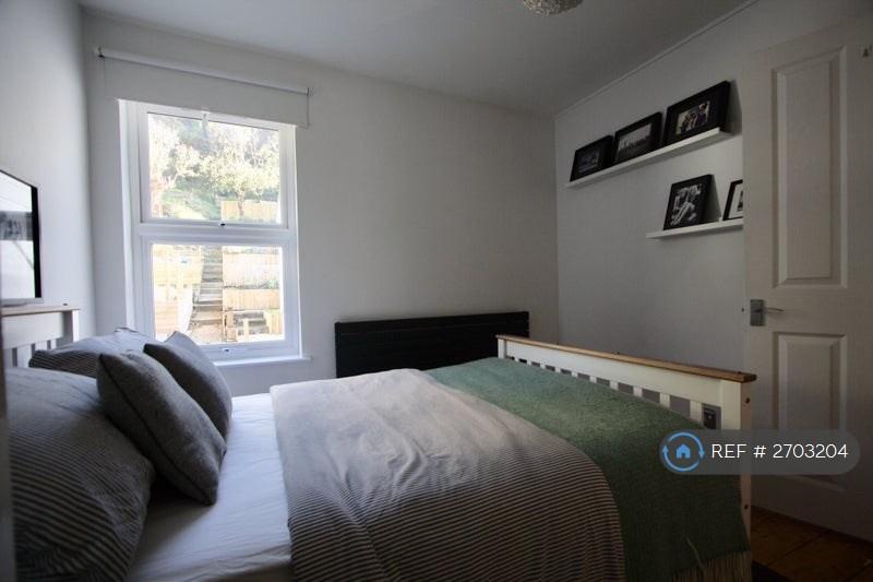 Room 2 Taken