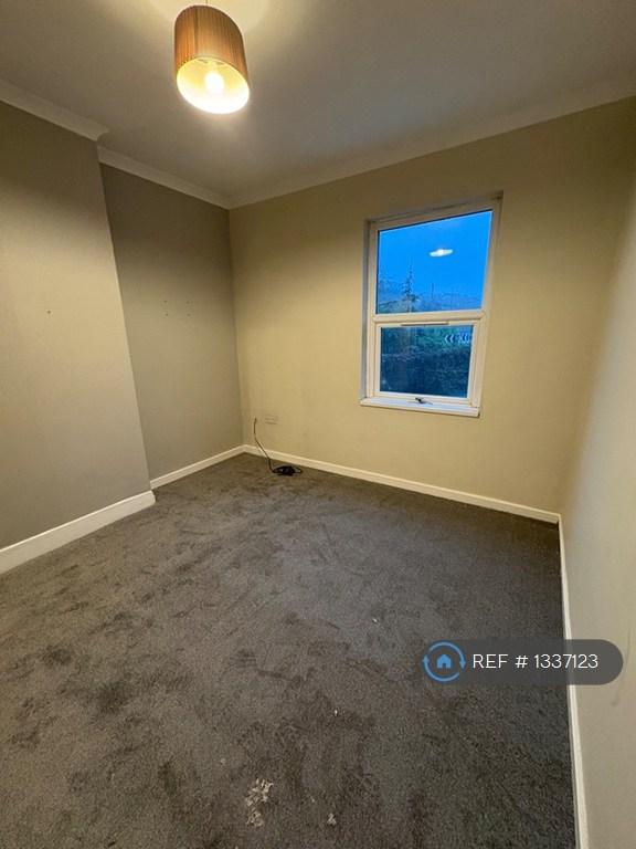 Bedroom 4 Double