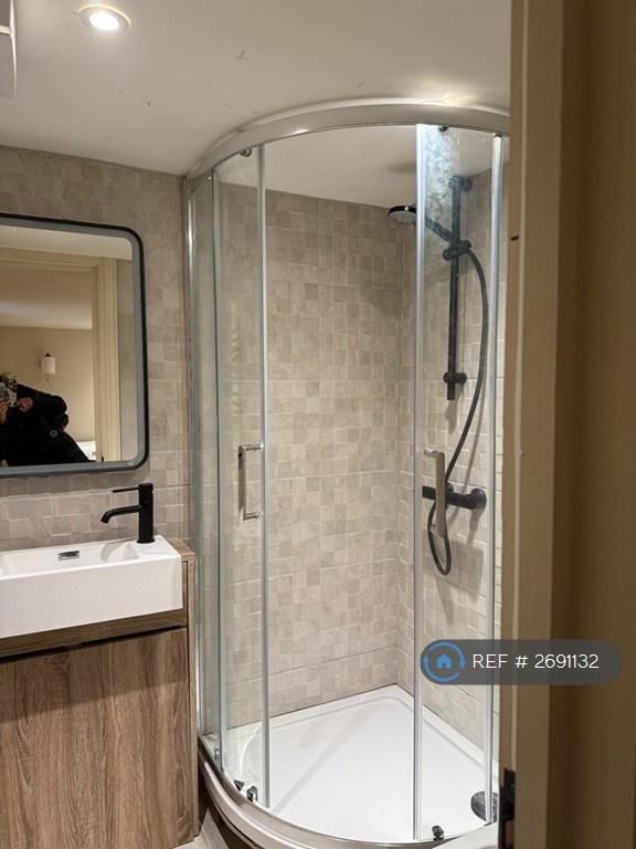 Ensuite 2