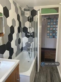 undefined, East Road, Kingston Upon Thames, KT2