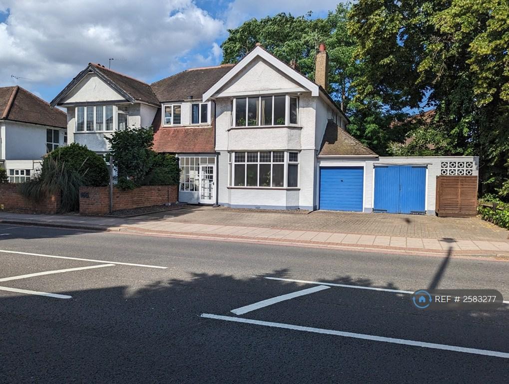 Front Of House With Parking For 5 Cars