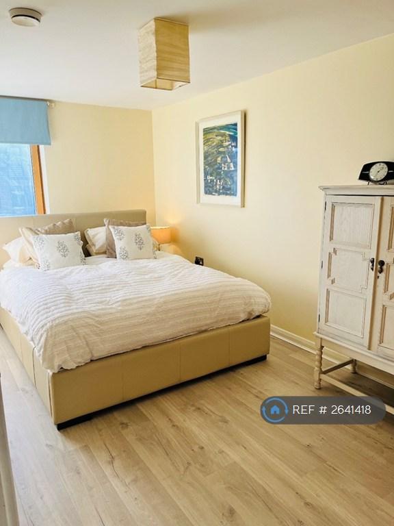 King Size Bedroom