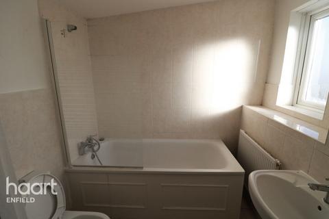 undefined, Walton Road, HODDESDON