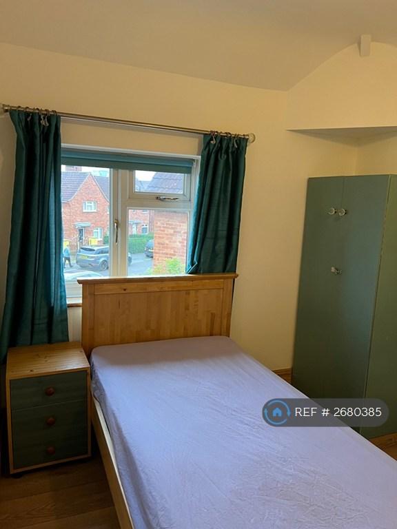 Mid Size Bedroom