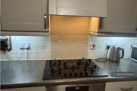 undefined, Lake Close, Dagenham, RM8