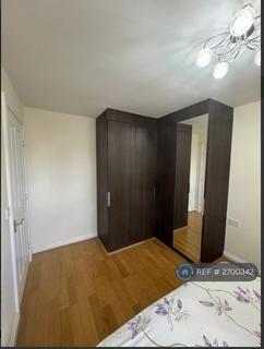 undefined, Lake Close, Dagenham, RM8