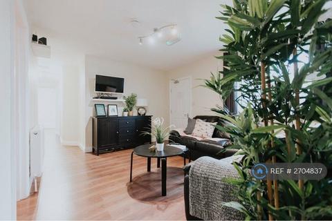 1 bedroom in a house share to rent - Finsbury Road, Luton, LU4
