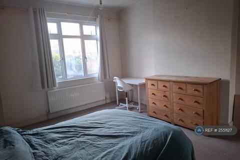 1 bedroom in a house share to rent, Bessborough Road, Harrow, HA1