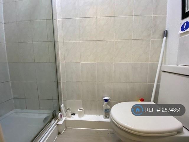 Shower Room 2