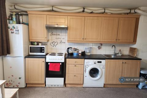 undefined, First Floor, London, N22