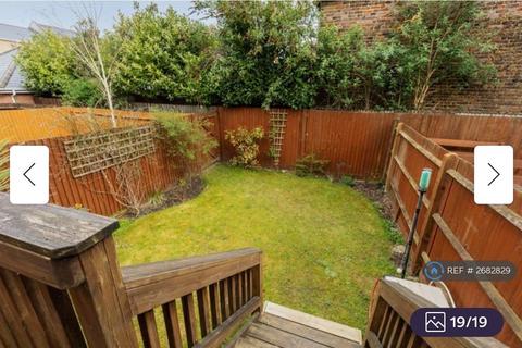 undefined, Kingsquarter, Maidenhead, SL6