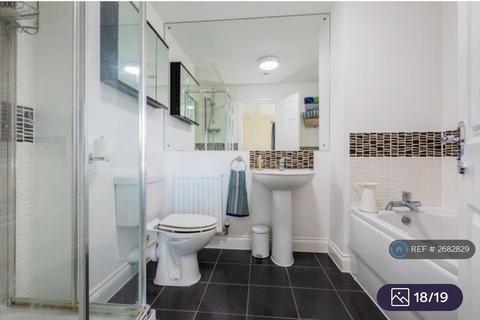 undefined, Kingsquarter, Maidenhead, SL6
