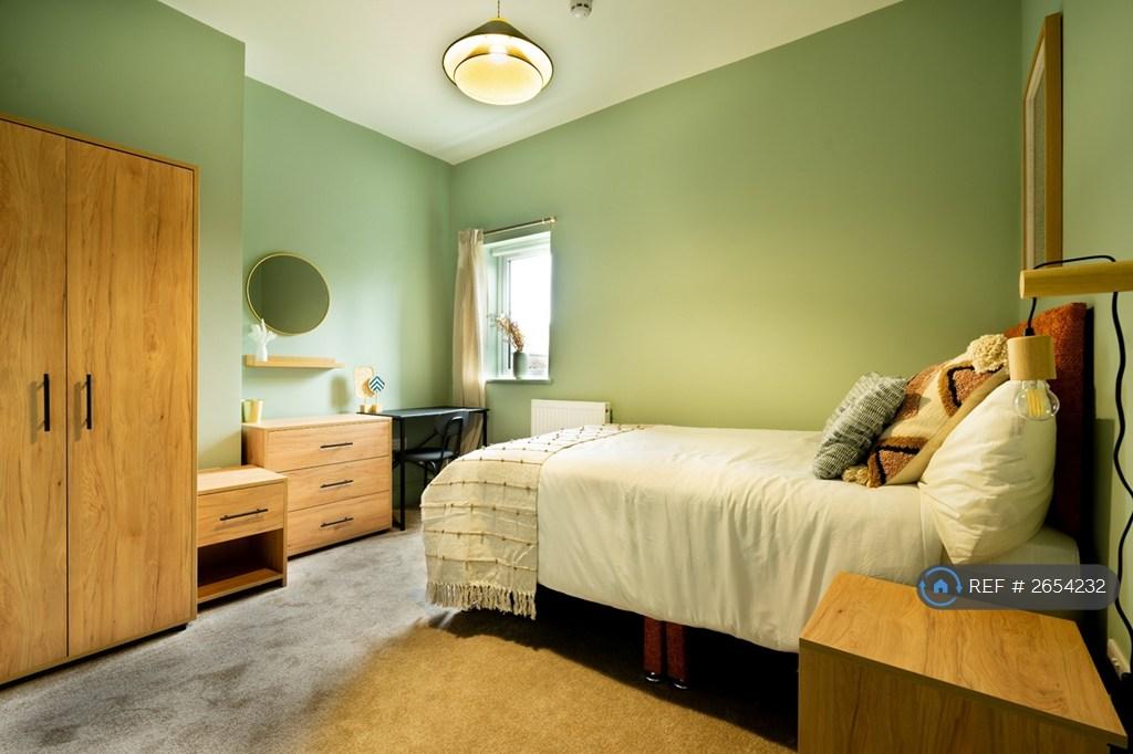 Bedroom Nine