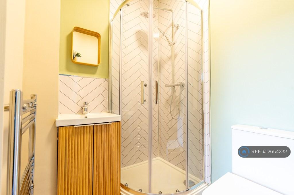 Bedroom Four En-Suite
