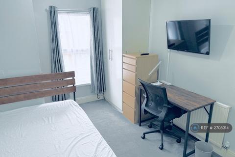 undefined, Vastern Road, Reading, RG1