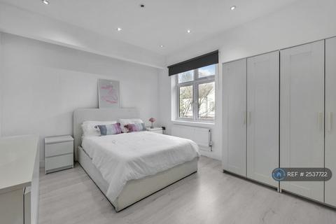 undefined, Chiswick, London, W4