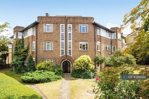 3 bedroom flat to rent, Chester Close, Richmond, TW10