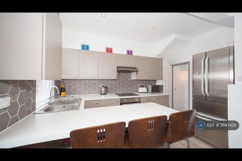 4 bedroom terraced house to rent, Pennington Terrace, Leeds, LS6
