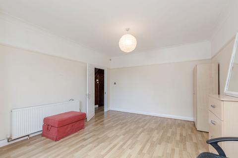 undefined, Martin Way, Morden SM4