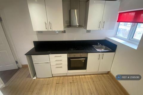 2 bedroom flat to rent, Endsleigh Road, Bedford, MK42