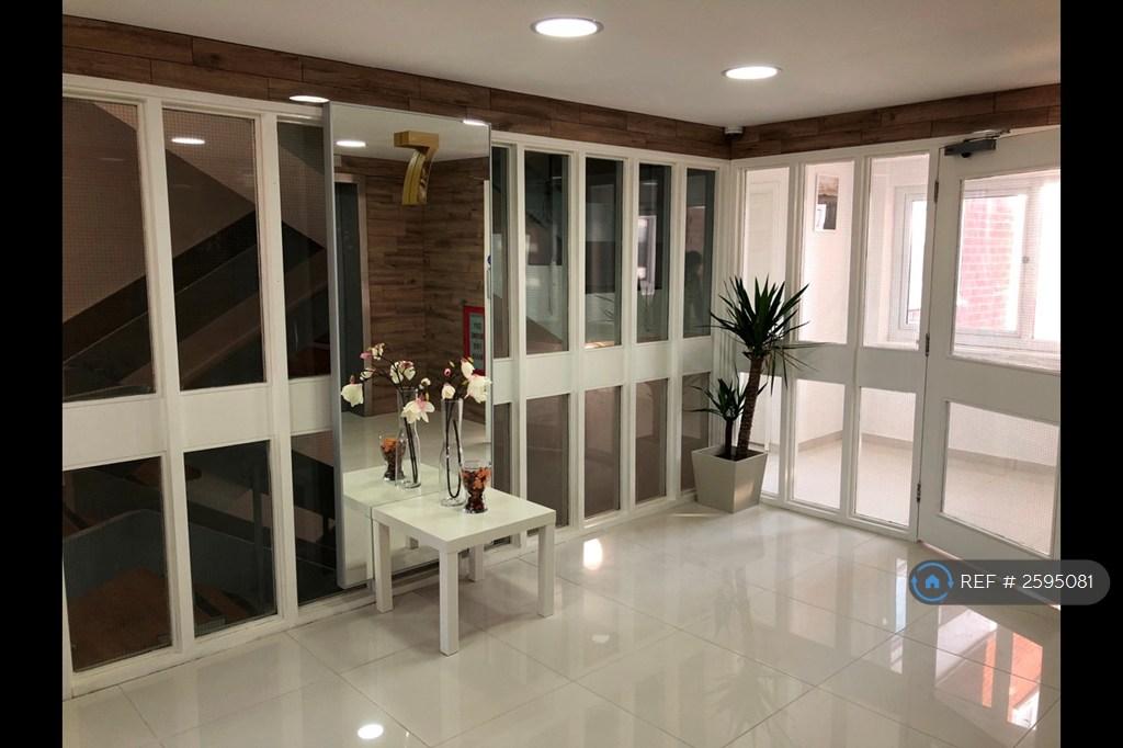 Quality Lobbies On Every Floor With Bespoke Floor