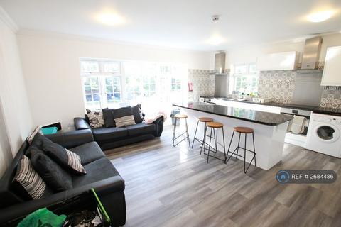 6 bedroom terraced house to rent, Shinfield Road, Reading, RG2