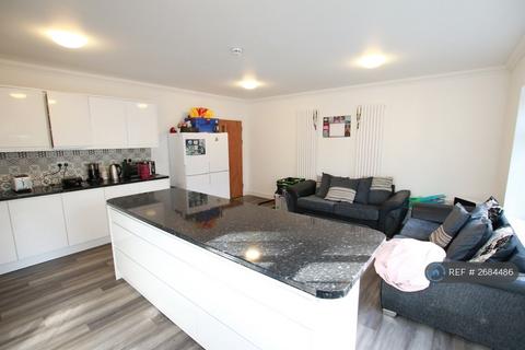 6 bedroom terraced house to rent, Shinfield Road, Reading, RG2