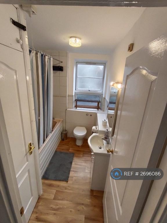 Bathroom, Hair Dryer,  Shampoo, Shower Gel