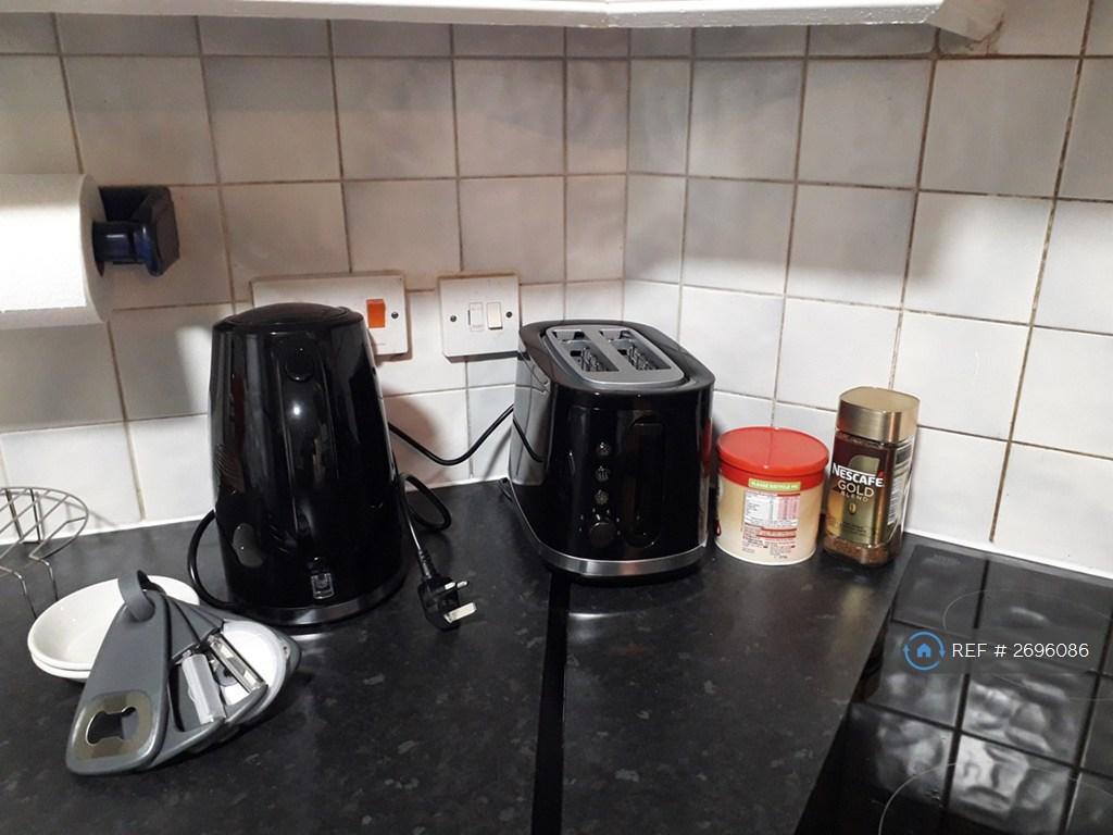Kettle, Toaster