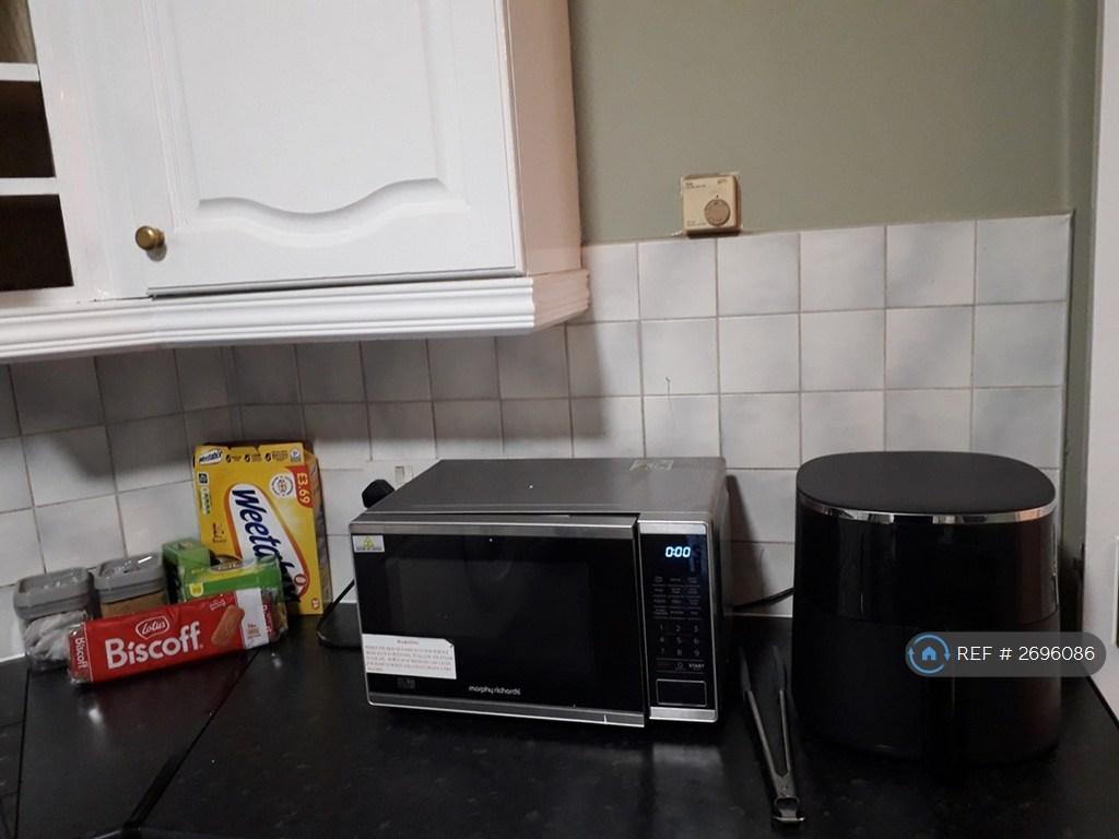 Microwave, Air Fryer, Tea, Coffee, Sugar