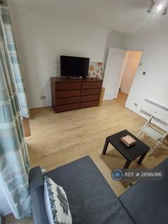 1 bedroom flat to rent, Memorial Avenue, London, E15