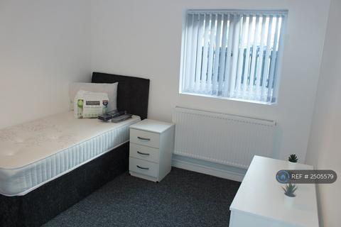 1 bedroom in a house share to rent, Rodney Close, Birmingham, B16
